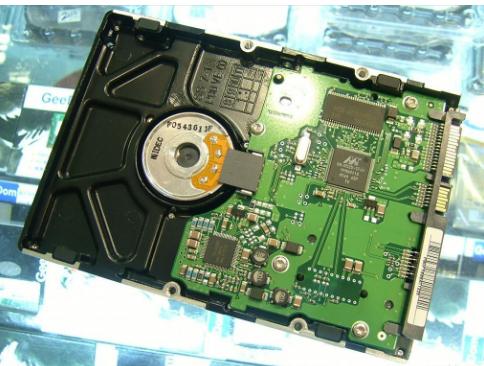 电脑高手联系方式全攻略:快速解决电脑问题,告别蓝屏卡顿烦恼