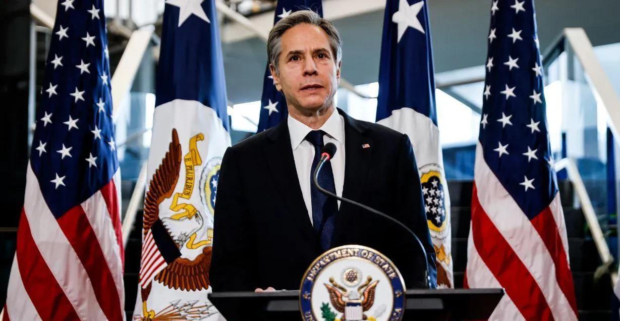 专业黑客24小时接单qq服务全解析:合法边界、风险防范与正规替代方案