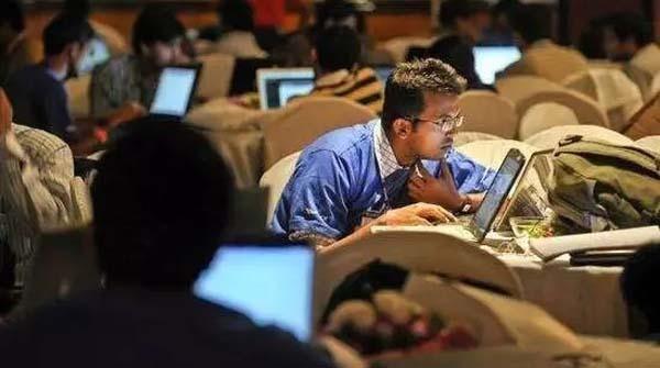 程序员厉害还是黑客厉害?揭秘两者技术差异与职业前景 第2张 程序员厉害还是黑客厉害?揭秘两者技术差异与职业前景 第2张