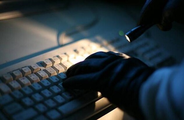 50元黑客定位找人电话靠谱吗？揭秘低价定位服务的法律风险与安全陷阱