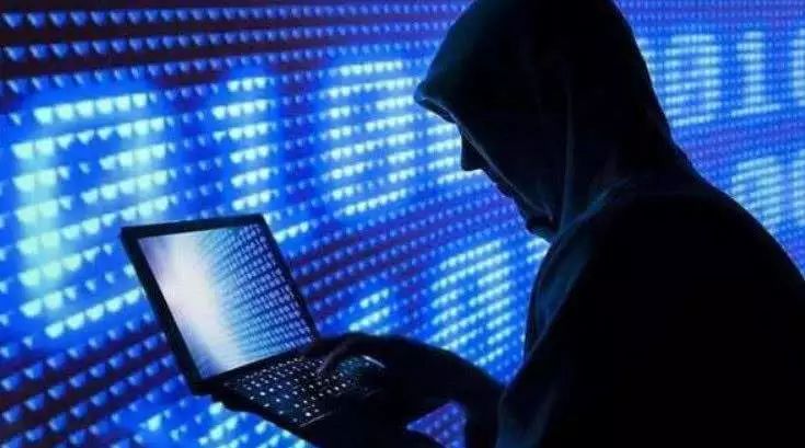 免费盗微信密码黑客软件真的存在吗?揭秘骗局风险与微信官方安全防护指南 第3张 免费盗微信密码黑客软件真的存在吗?揭秘骗局风险与微信官方安全防护指南 第3张