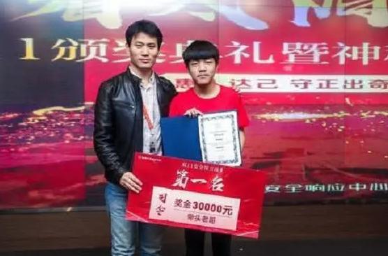 24小时接单的黑客先做事后收钱:紧急数据恢复与系统安全守护者 第3张 24小时接单的黑客先做事后收钱:紧急数据恢复与系统安全守护者 第3张