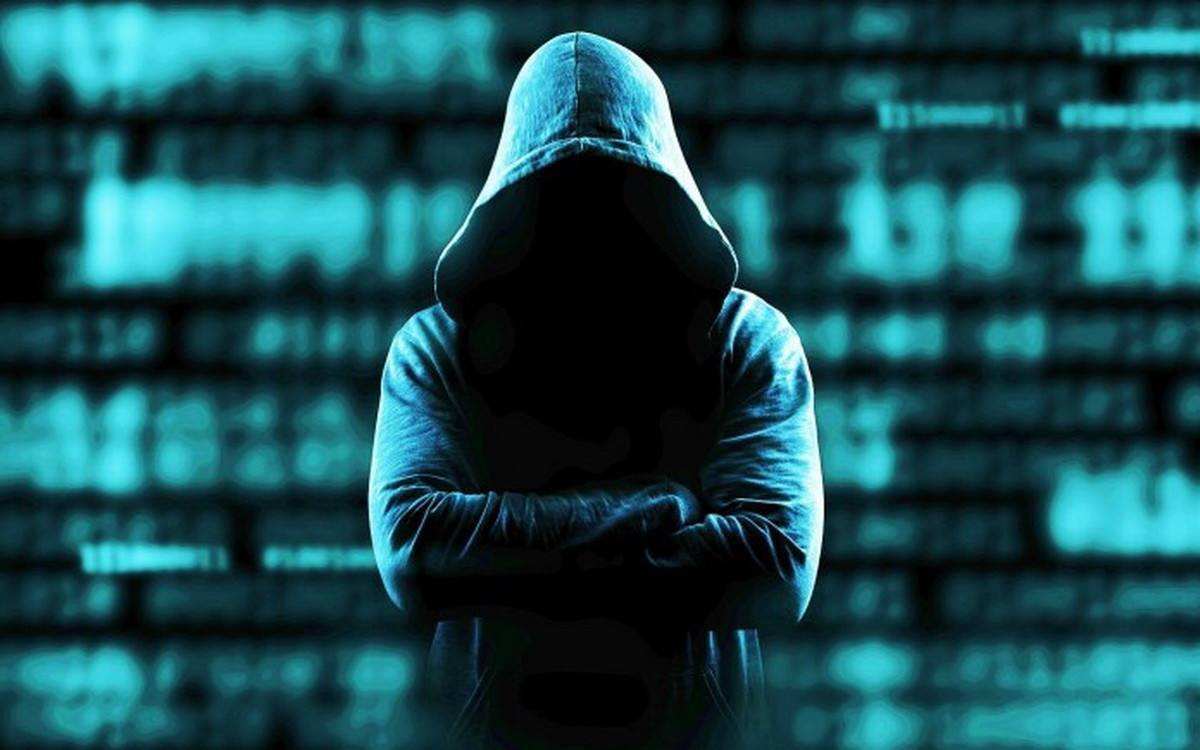 正规黑客24小时私人接单网站：全天候安全专家为您解决网络安全难题