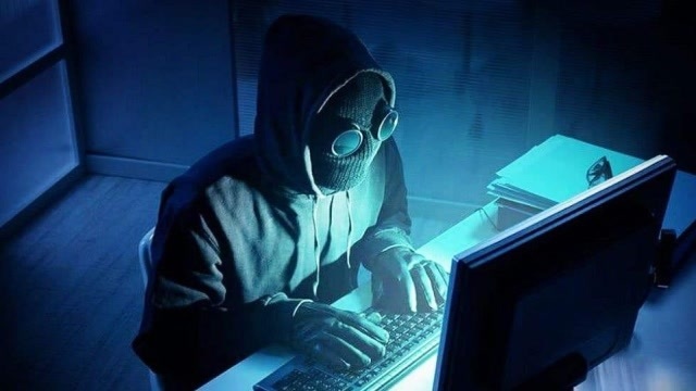 黑客QQ在线服务揭秘:正规网络安全与非法入侵的真相对比