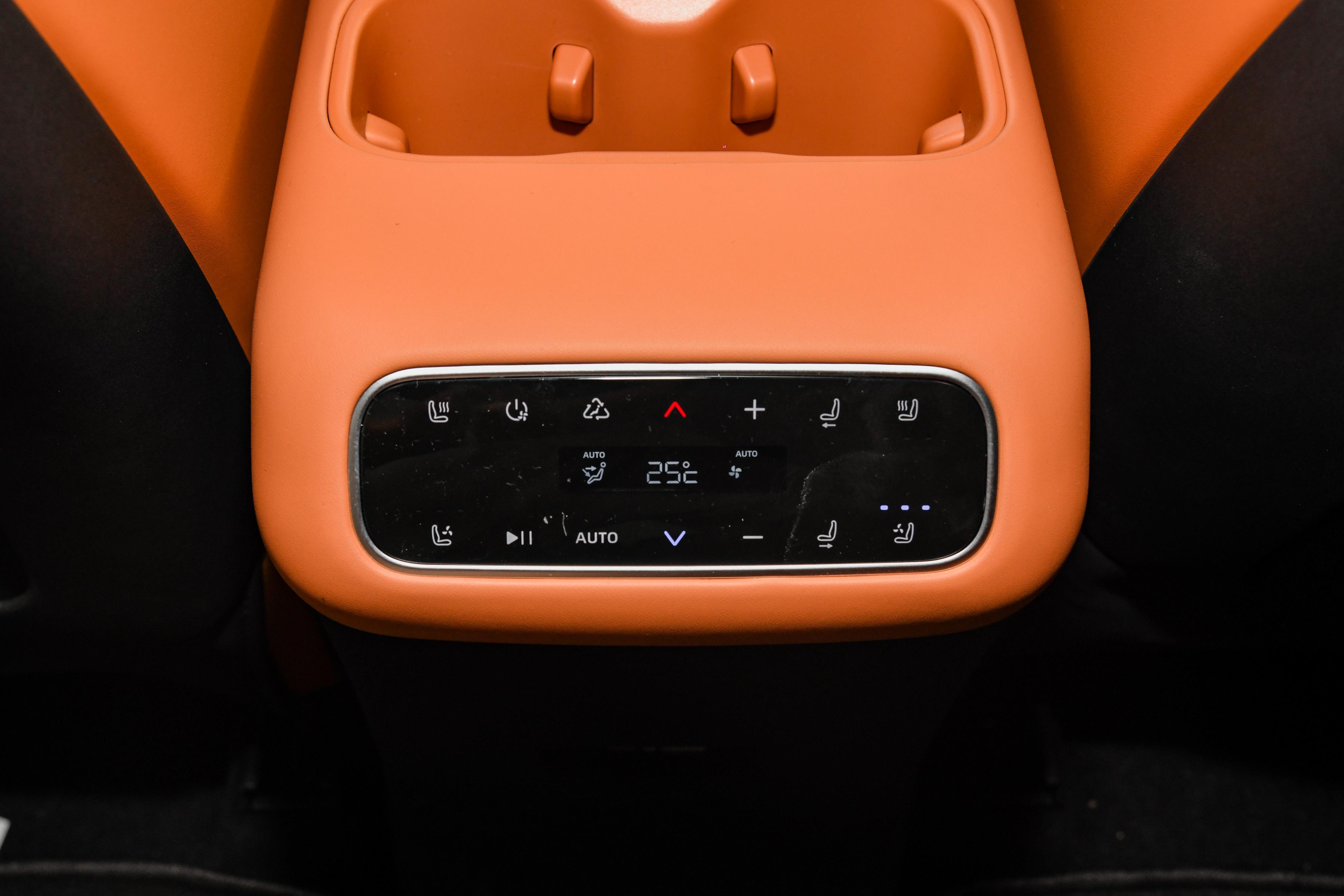 2024年聊天软件哪个好?从隐私安全到功能体验的全面对比指南 第2张 2024年聊天软件哪个好?从隐私安全到功能体验的全面对比指南 第2张