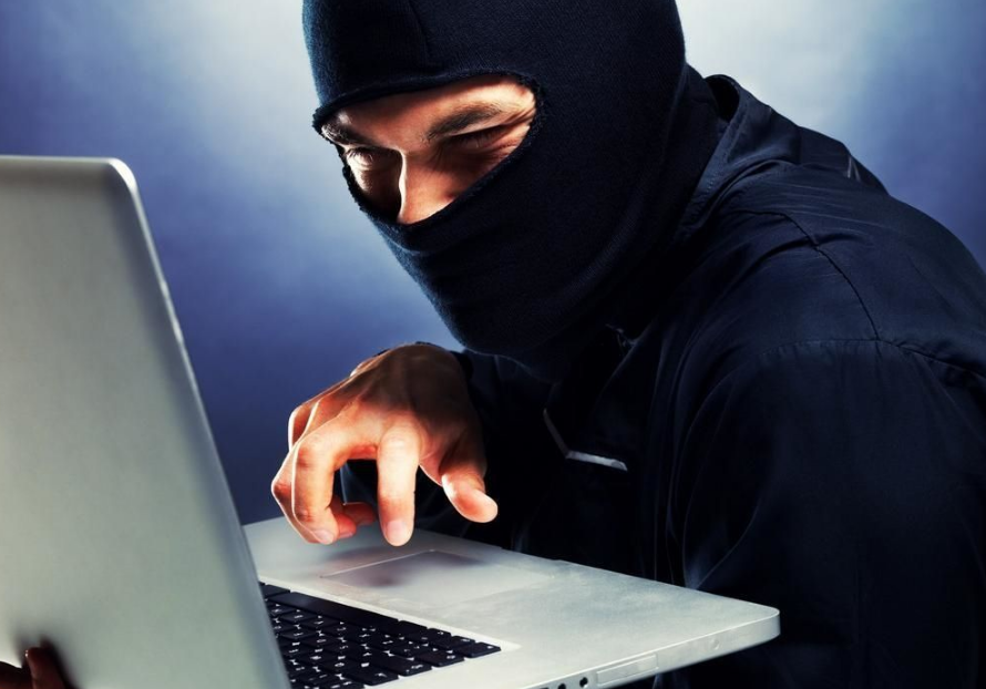 找黑客查微信聊天记录?合法途径更安全高效,避免法律风险与诈骗陷阱 第3张 找黑客查微信聊天记录?合法途径更安全高效,避免法律风险与诈骗陷阱 第3张