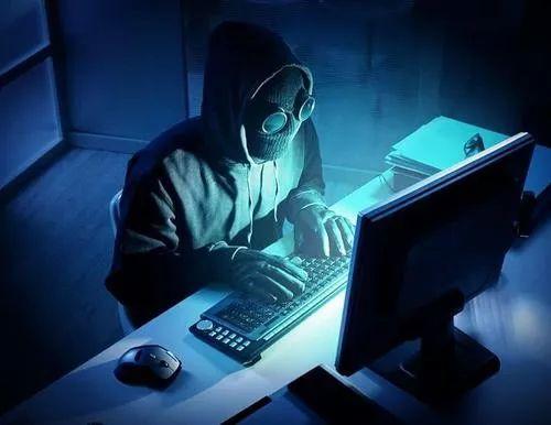 联系黑客QQ前必读:5大风险与安全替代方案,保护你的账号与隐私 第2张 联系黑客QQ前必读:5大风险与安全替代方案,保护你的账号与隐私 第2张