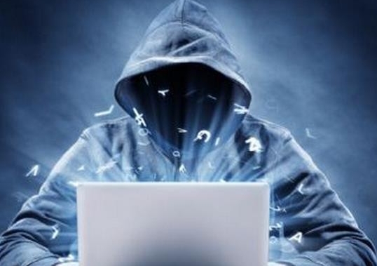 黑客一般月薪多少钱？揭秘从4000到月入10万+的收入真相，避开低薪陷阱