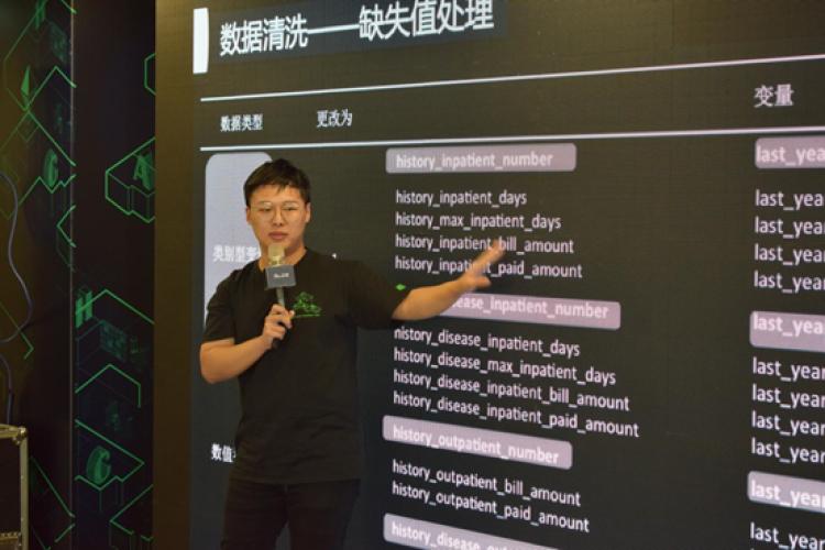 黑客联系方式24小时在线加钱:揭秘安全风险与合法替代方案