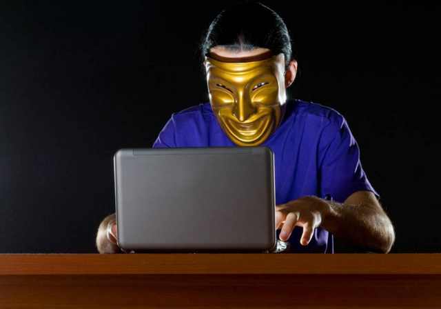 黑客24小时在线QQ群揭秘:如何识别风险并保护自己,避免法律陷阱与信息泄露