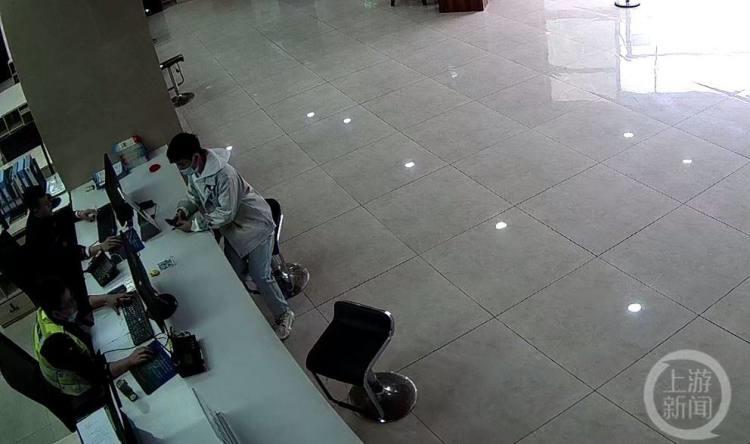 正规黑客先办事后接单:快速解决数据恢复与网络安全危机,告别传统服务的漫长等待 第2张 正规黑客先办事后接单:快速解决数据恢复与网络安全危机,告别传统服务的漫长等待 第2张