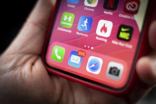 黑客联系方式是什么?揭秘合法与非法渠道及法律风险防范指南