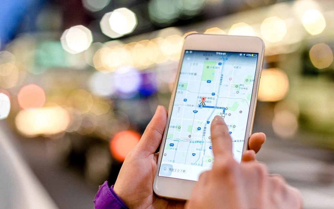 黑科技手机号码找人安全吗?揭秘定位技术风险与合法使用指南 第1张 黑科技手机号码找人安全吗?揭秘定位技术风险与合法使用指南 第1张