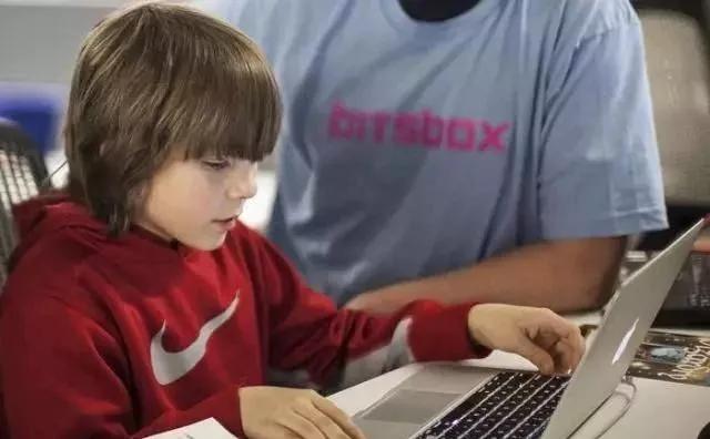 学编程的最佳年龄:从儿童到成人,找到最适合你的起跑线 第3张 学编程的最佳年龄:从儿童到成人,找到最适合你的起跑线 第3张